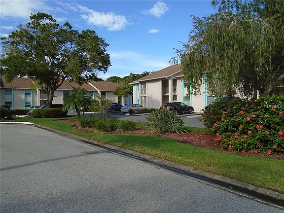 3rd image of 8101 Heatherwood Dr APT 104