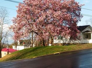 1924 Hall Ave, Huntington, WV 25701