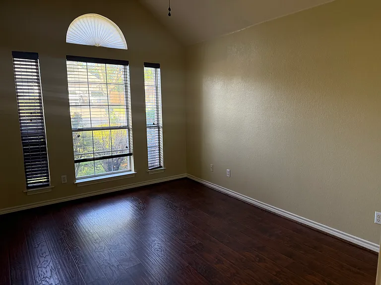 100 Ridge View Ct — Photo 7