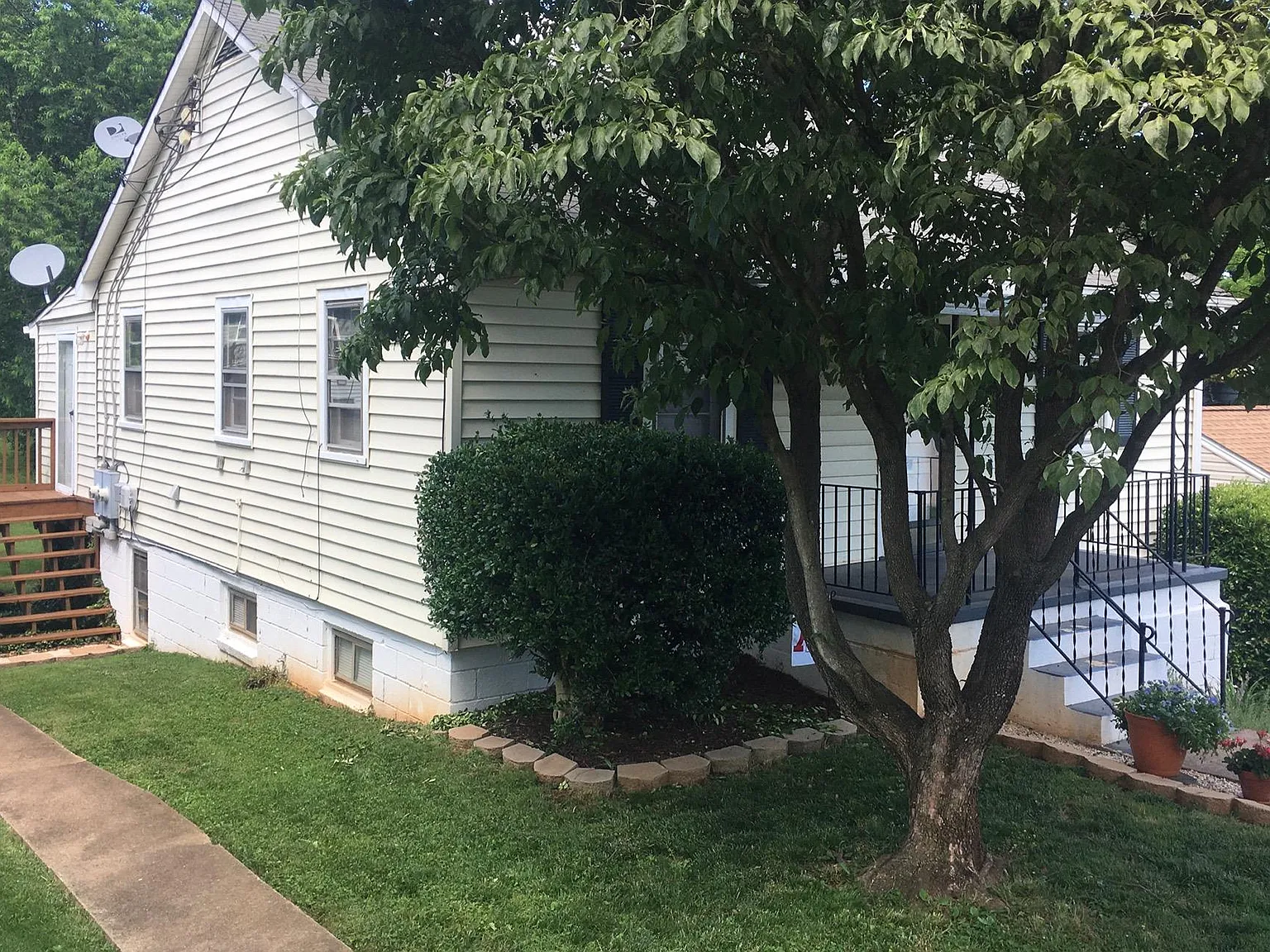2 bed, 840 sqft, $1,775 — Photo 1