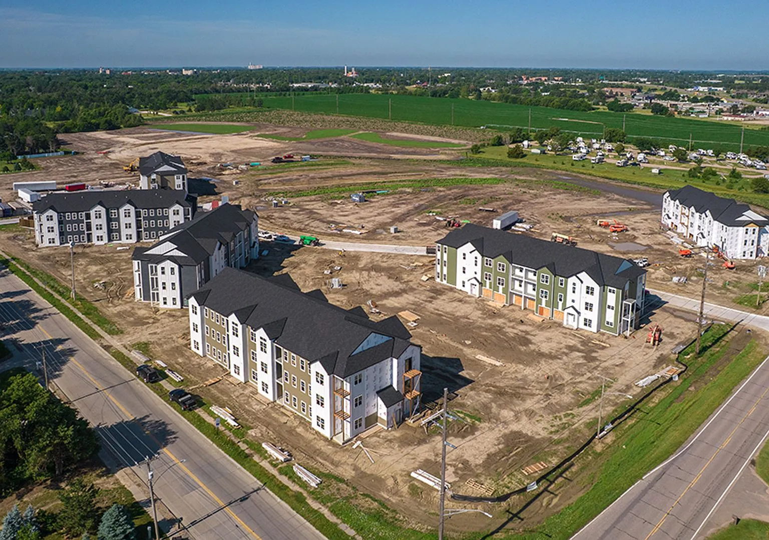 Elm 26 Apartments — Photo 2