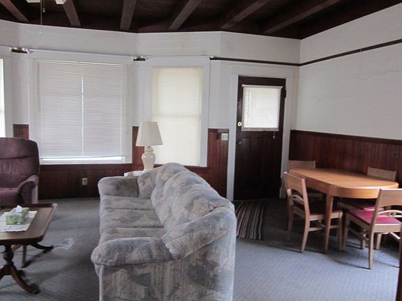 Main floor Living Room