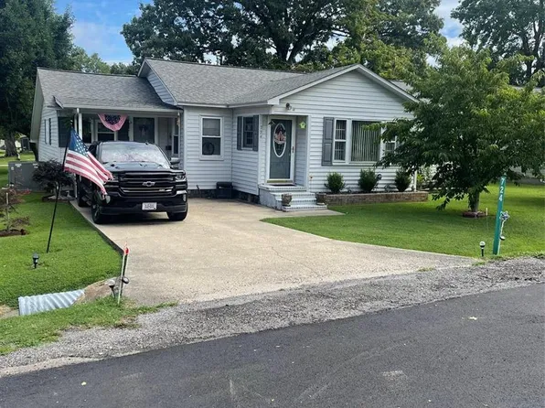 724 W Alice St, Dexter, MO 63841