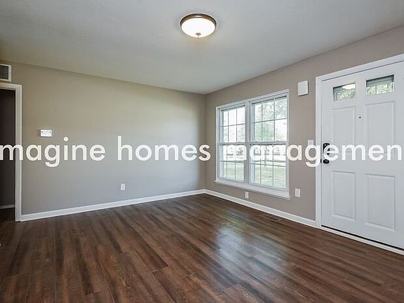 5th image of 433 Birchwood Dr