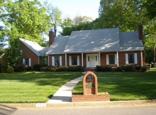 200 Arch Rd, Chesapeake, VA 23322