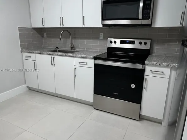 2970 SW 38th Ct #6, Miami, FL 33134