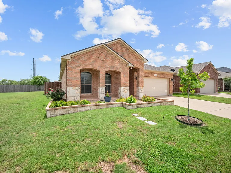 5701 Paluxy Sands Trl — Photo 7
