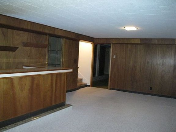 4th image of 219 S Merriam Ave