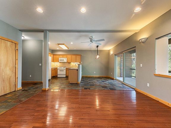 5th image of 11431 Northwoods Blvd APT 2