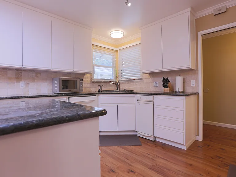 277 Los Palmos Way — Photo 5