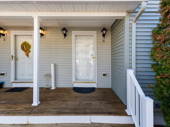 10 Ledges Court #10, Lewiston, ME 04240