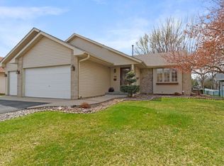 8725 Queens Gdns, Minneapolis, MN 55443