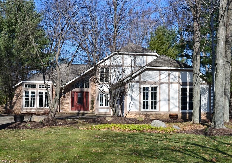 1st image of 25816 Briarwood Ct