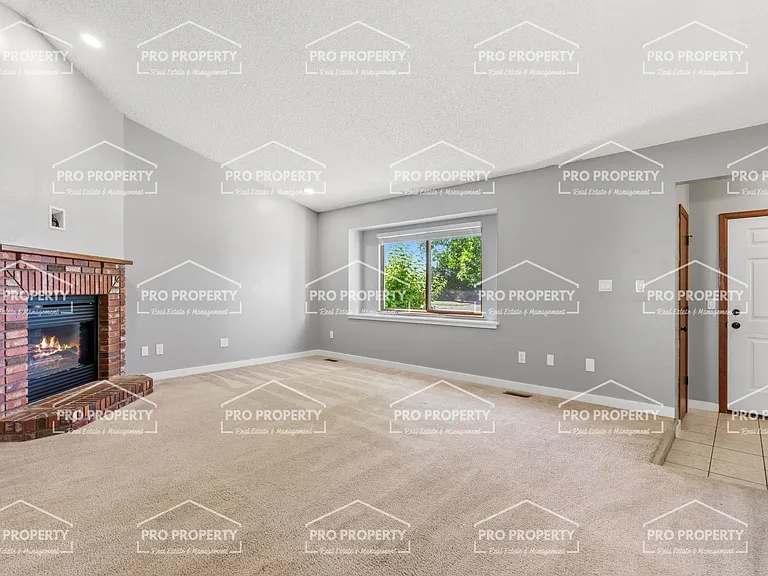 2526 10th St SW — Photo 5