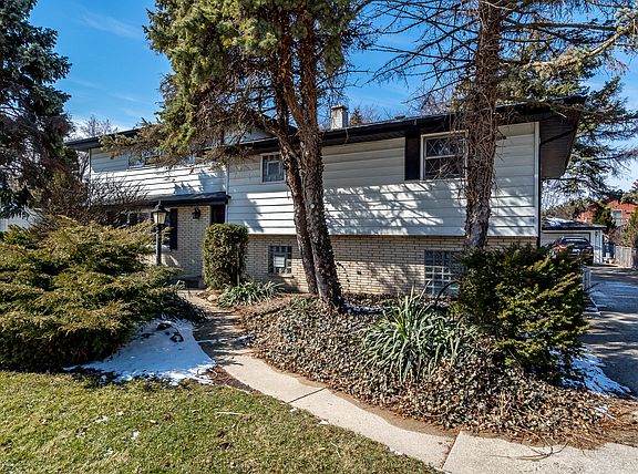 3rd image of 8416 Neenah Ave