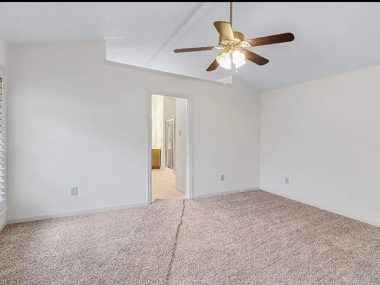 2305 Lancecrest Dr — Photo 12