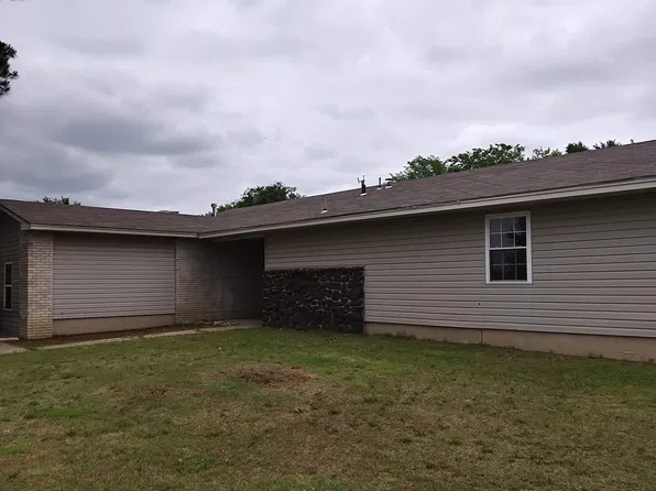 2020 N 12th St, McAlester, OK 74501