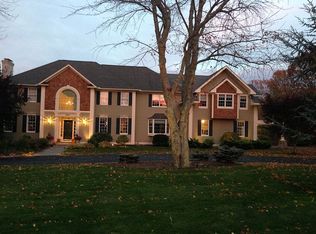 193 Finch Ln, North Kingstown, RI 02852