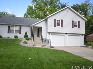417 Jackson St, Mascoutah, IL