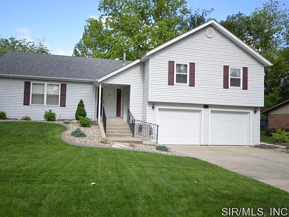 417 Jackson St photo 1