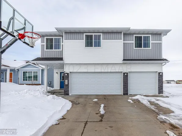 6205 18th St S, Fargo, ND 58104