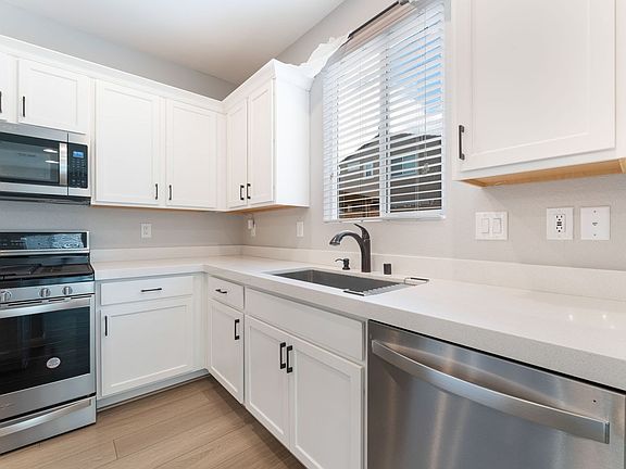 5th image of 10643 Dryades Ave