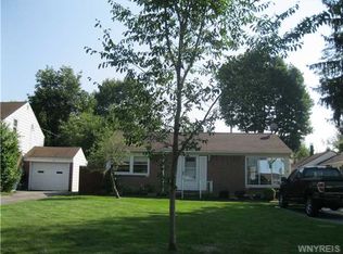 122 Jasper Dr, Amherst, NY 14226