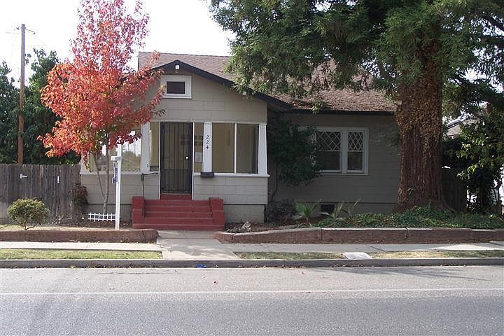1st image of 224 N 1st Ave