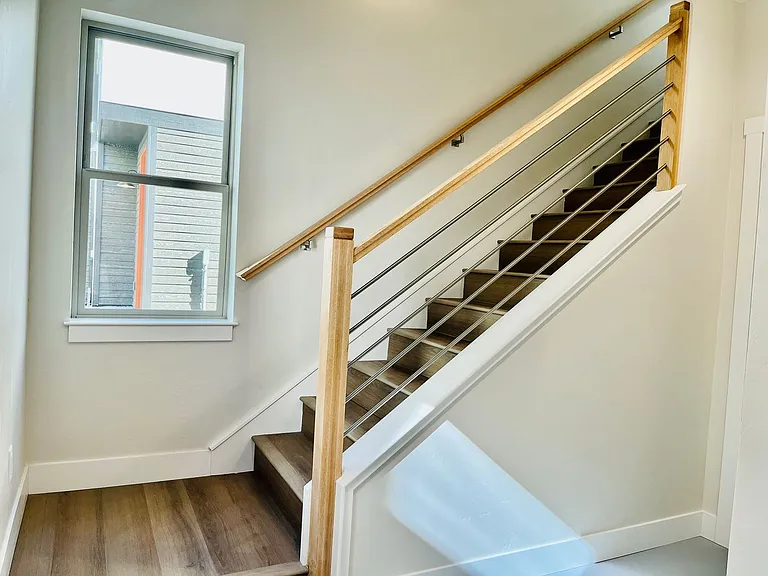 107 Park Ave — Photo 4