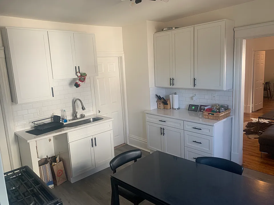 2001 Grand St NE #1