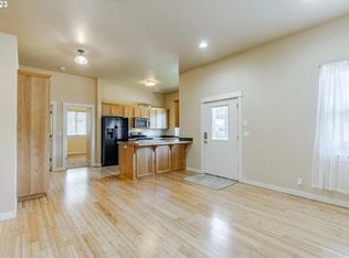2556 Royalann Ln UNIT A, Eugene, OR 97405