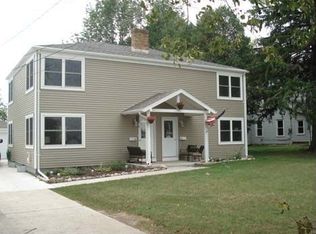 621 Leavens Ave, Sheboygan Falls, WI 53085