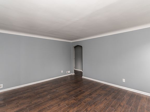 5th image of 1820 Glendon Pl