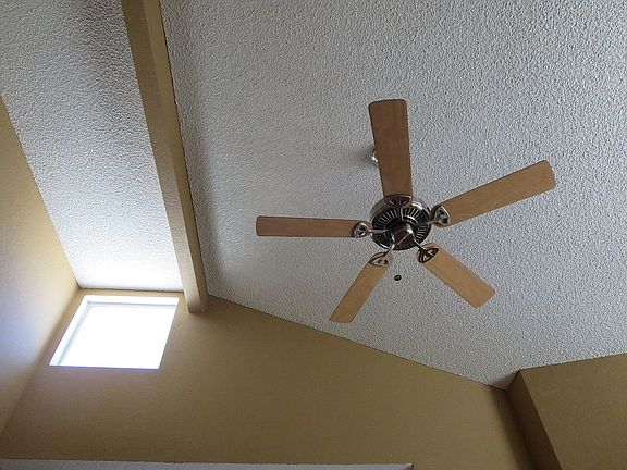 Skylight w/beamed ceiling