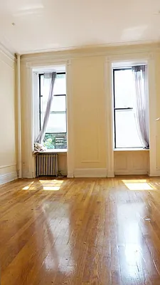 Rented by Immac Realty | media 34