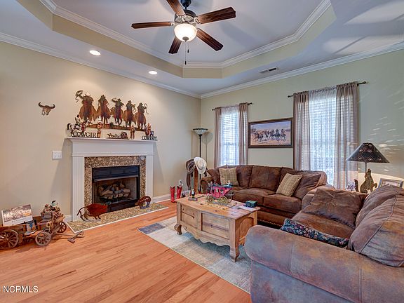 5th image of 1246 Nightingale Court