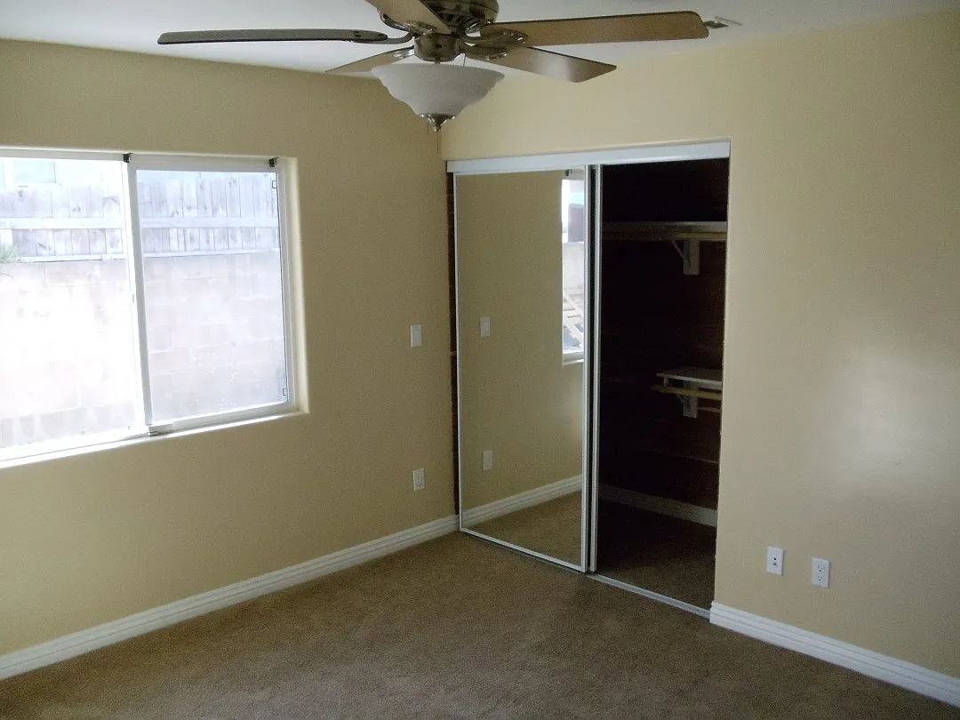 3 bed, 1202 sqft, $3,900 — Photo 4