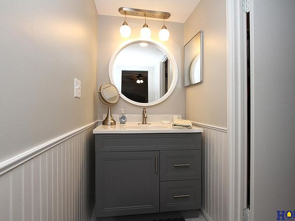5th image of 4000 S 56th St APT 238A