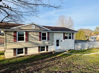 9603 Emory Ave, Wise, VA 24293