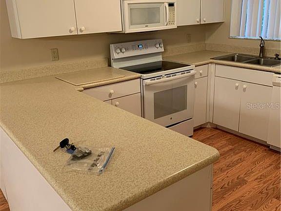 4th image of 10747 Wilderness Ct