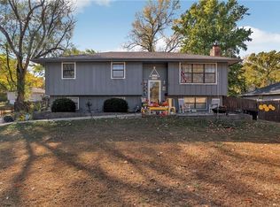 13323 Metropolitan Ave, Bonner Springs, KS 66012