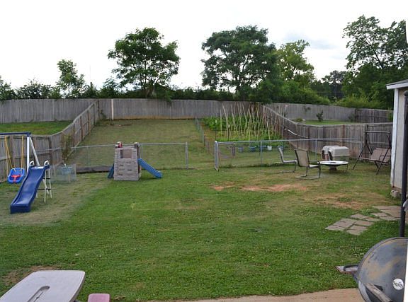 3rd image of 2109 Winding Oak Dr