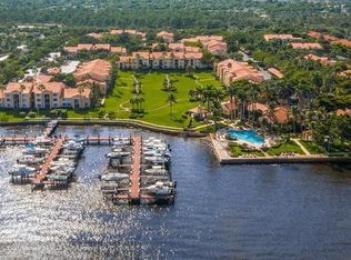 157 Yacht Club Way APT 207, Hypoluxo, FL 33462