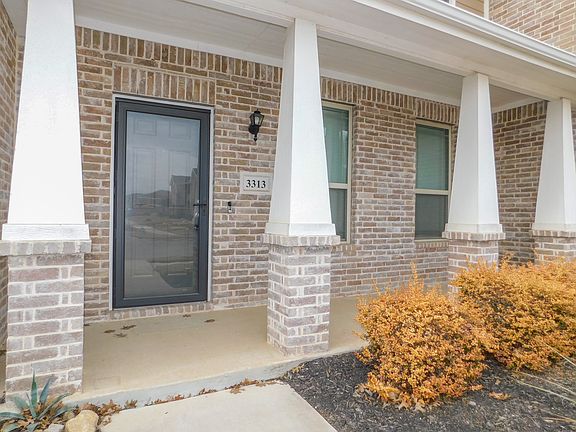 3rd image of 3313 Cricket Dr