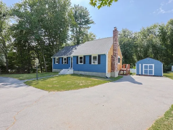 588 Crane Ave S, Taunton, MA 02780