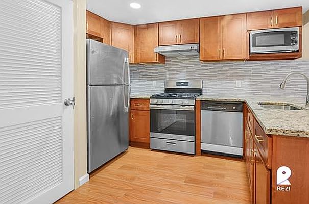 1st image of 172-18 Jamaica Ave #304