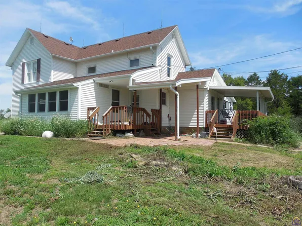 15222 S Auburn Rd, Burlingame, KS 66413