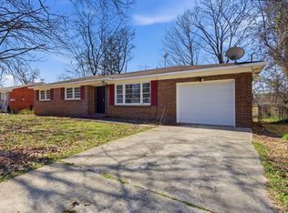 4816 Lumary Dr NW, Huntsville, AL 35810