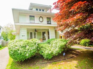 215 Roslyn St, Rochester, NY 14619