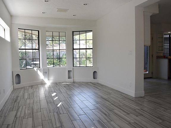 4th image of 7502 E McKinley St